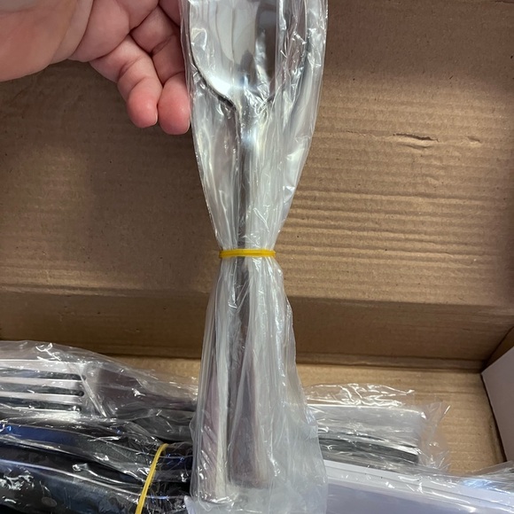 Stainless Steel and Black Handle Cutlery Set - Picture 10 of 12